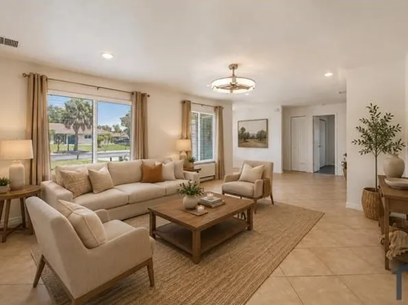 4404 Meadow Creek Cir, Sarasota, FL 34233
