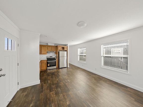 5th image of 2030 E Grayson Rd Space 44