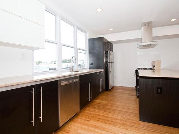 2nd image of 534 E Girard Ave #4