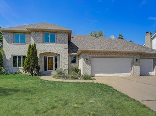 1265 Bucher Ave, Shoreview, MN 55126