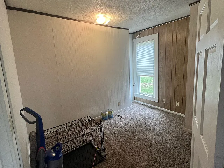 528 Niagara St — Photo 5