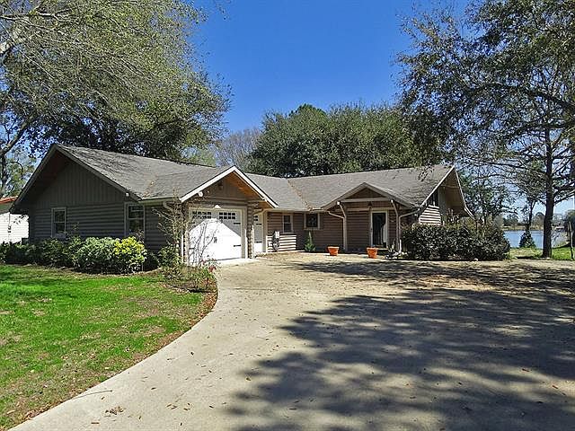 1st image of 11933 W Lake Dr