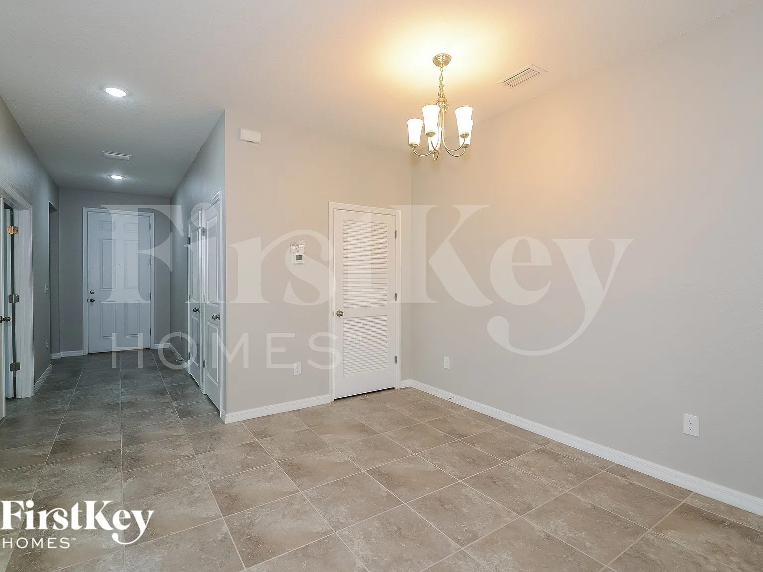 4 bed, 3.0 bath, 2207 sqft, $2,680 — Photo 3