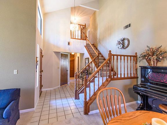 4th image of 1088 Chianti Ln