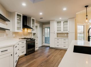 21039 Shadow Hill Ln, Redding, CA 96002