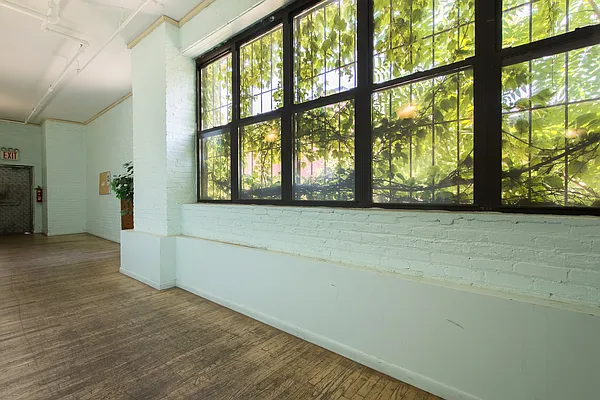 Rented by Brick&Mortar | media 6