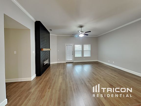 2nd image of 322 Billy Wickliffe Dr