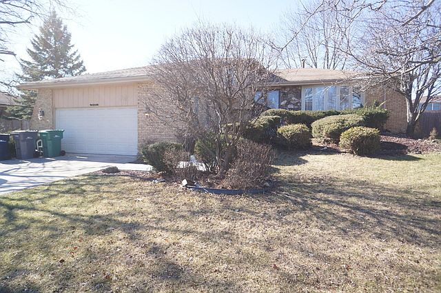 1st image of 14140 Yorktown Dr