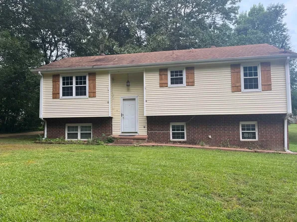 45 Chandler Dr, Florence, AL 35633
