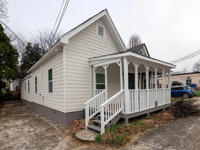 679 Terry St SE — Photo 10