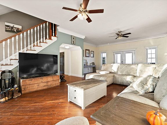 5th image of 1451 Maiden Bend Rd