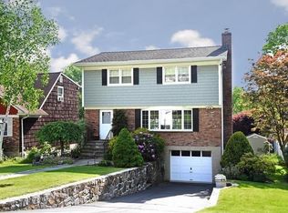 207 Myrtle Ave, Hawthorne, NY 10532