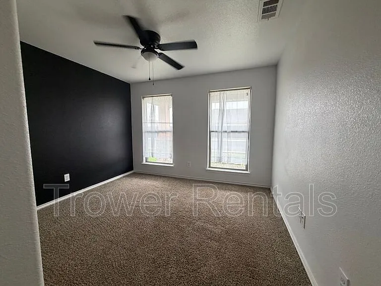 9804 Sagebrush Ave — Photo 30