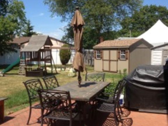 patio for BBQ & entertaining