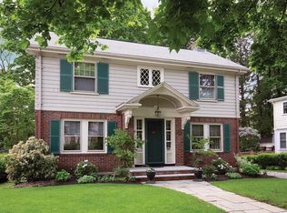 18 Brewster Rd, Newton, MA 02461