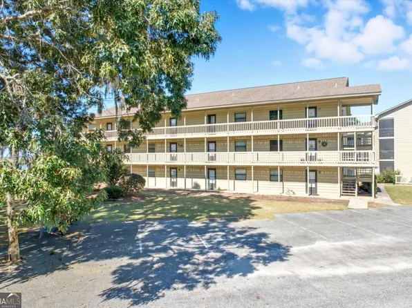 207 Azalea Rd #21, Midway, GA 31320