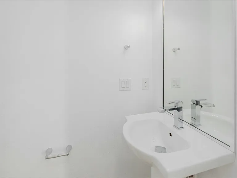 1114 Walton Ln #B — Photo 15