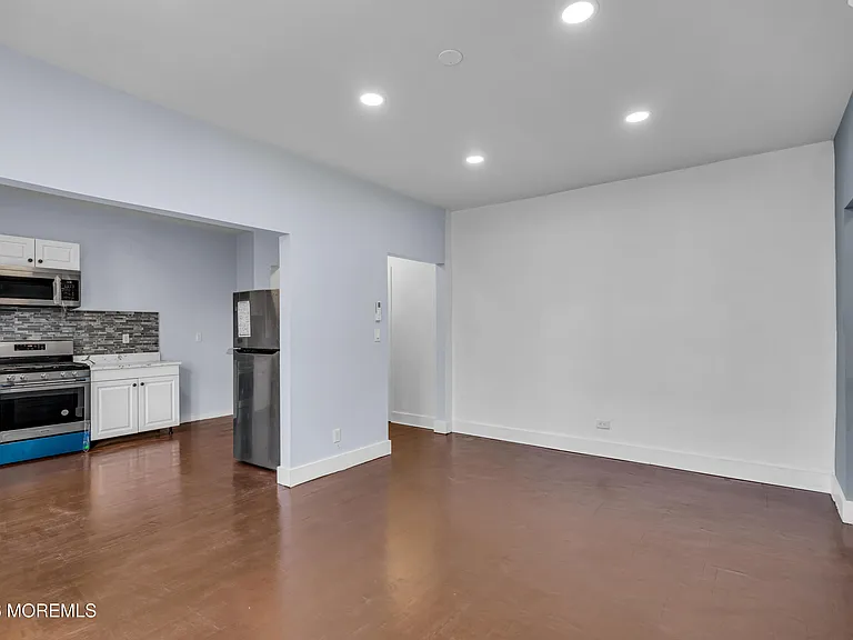 922 4th Ave #2B — Photo 16