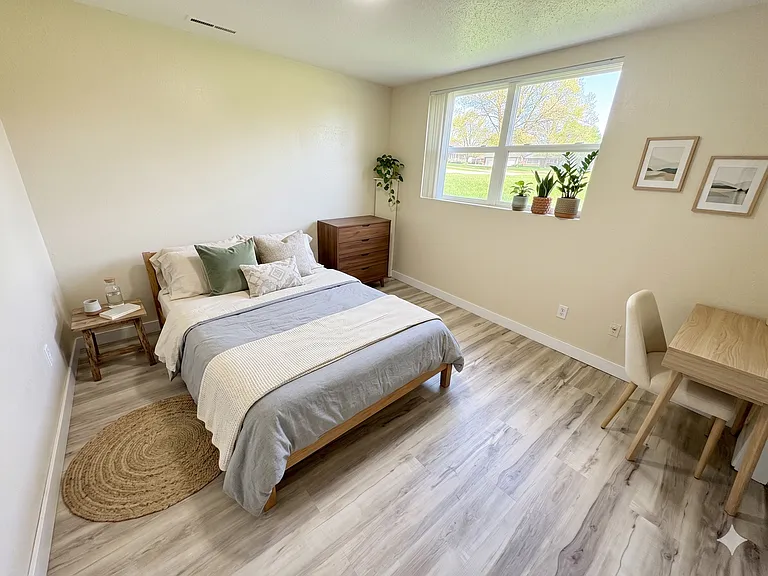 1125 Dixon Dr — Photo 10