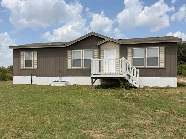 18715 County Road 5736, Castroville, TX 78009