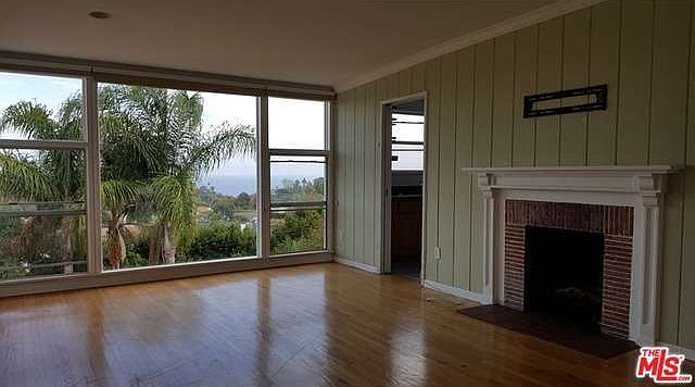 2nd image of 16560 Chattanooga Pl