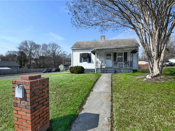 2301 Maple St, Greensboro, NC 27405