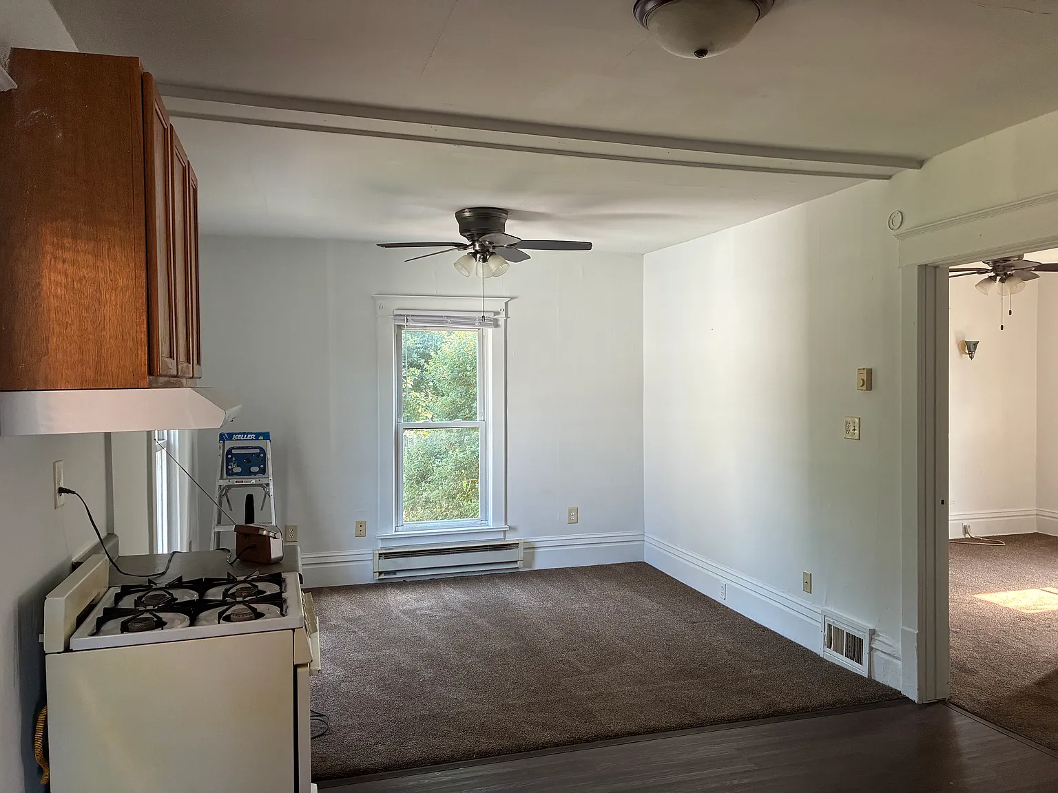 2 bed, $1,350 — Photo 2