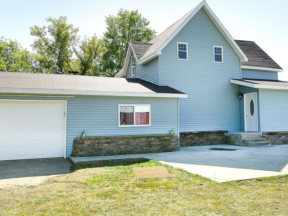 1st image of 16932 8th St SE