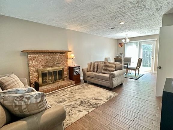 4th image of 841 Long Hunter Ln