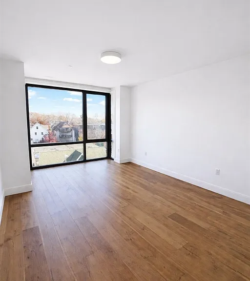 1121 Dorchester Ave #302 — Photo 4
