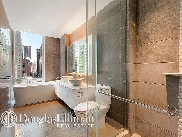 247 W 46th St #2705 — Photo 5