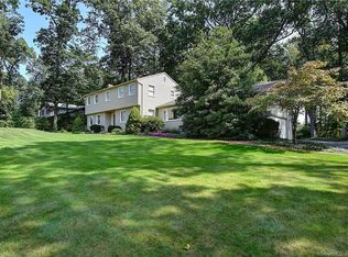 45 Forest Hills Dr, Farmington, CT 06032