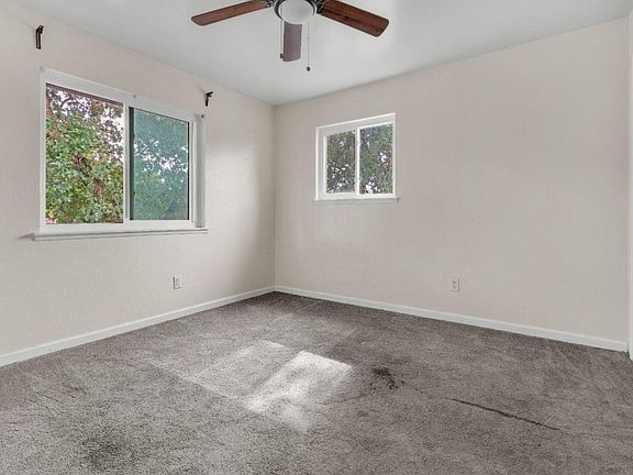 2nd image of 1167 W El Camino Ave