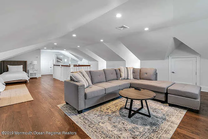 1328 Ocean Ave — Photo 35