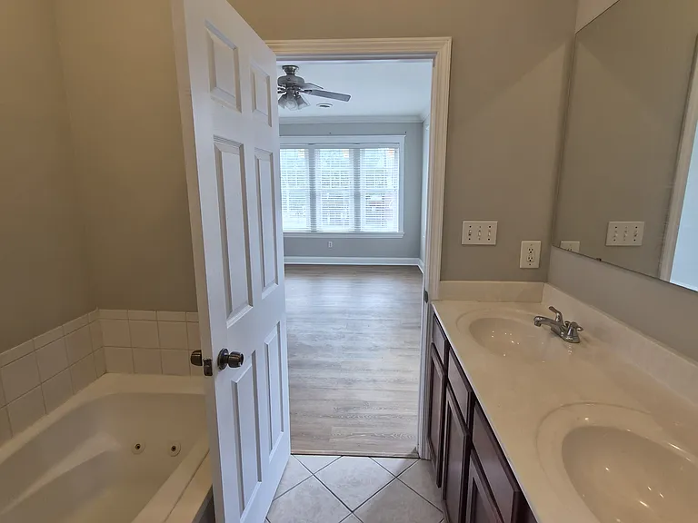2333 Tennessee Ave — Photo 24