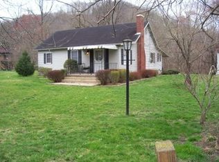 58 River Rd, Banner, KY 41603