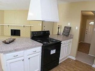 7140 Nutmeg Ln, Dallas, TX 75249