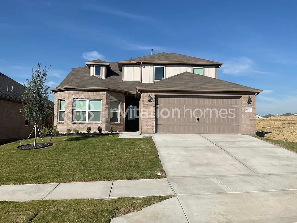 936 Oro Valley St
