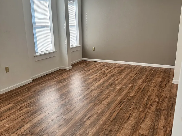 101 Fairmont Ave #301 — Photo 1