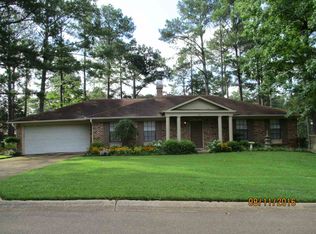 353 W Oak Leaf Ct, Ridgeland, MS 39157
