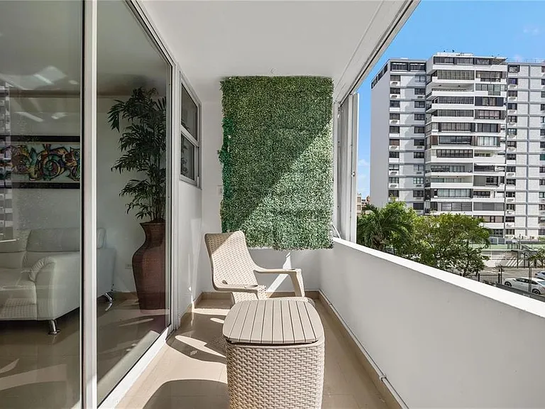 14 Calle Marseilles #3D — Photo 16