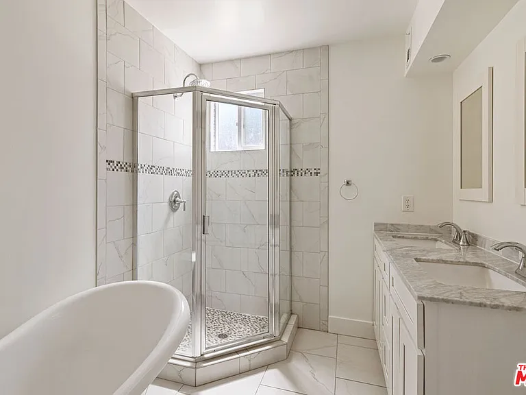 1523 Murray Dr — Photo 15