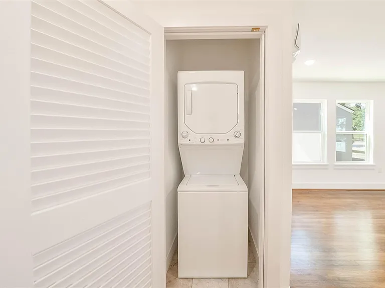 6644 Lawndale St #4 — Photo 6
