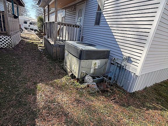 2nd image of 1275 Baker Rd Trailer 92