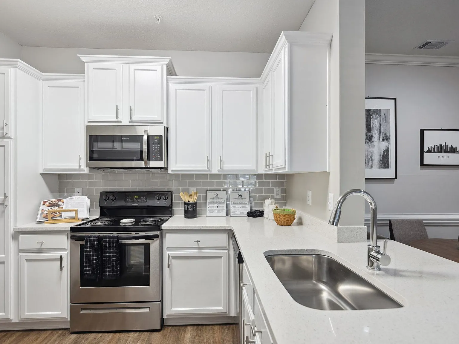 Enclave at Rivergate — Photo 2