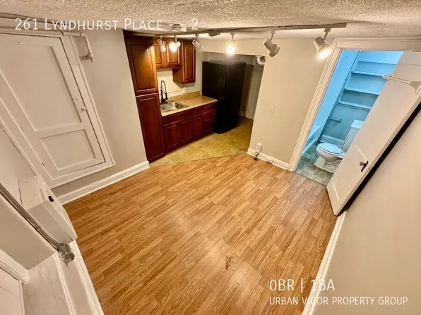 261 Lyndhurst Pl #2, Lexington, KY 40508