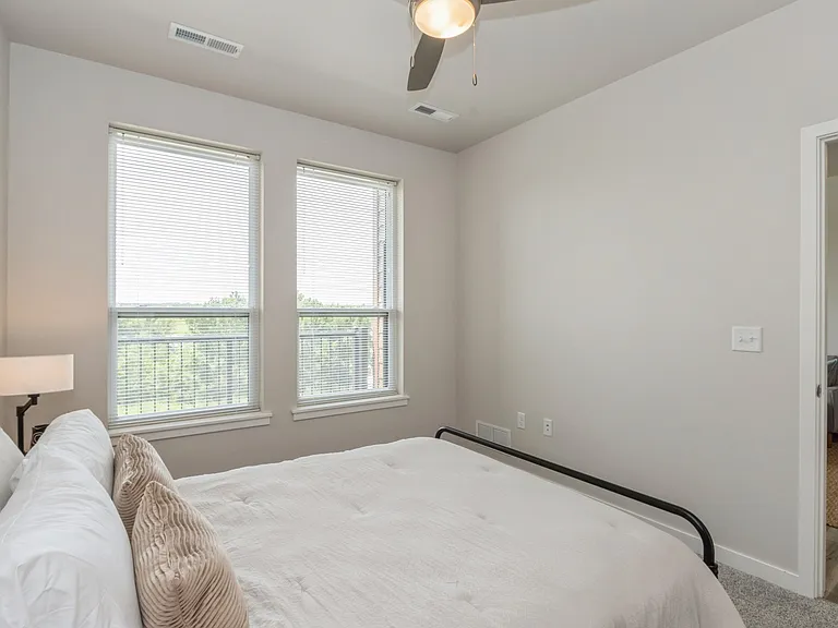 NewBo Lofts — Photo 27