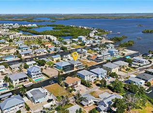222 Flamingo ST, FORT MYERS BEACH, FL 33931
