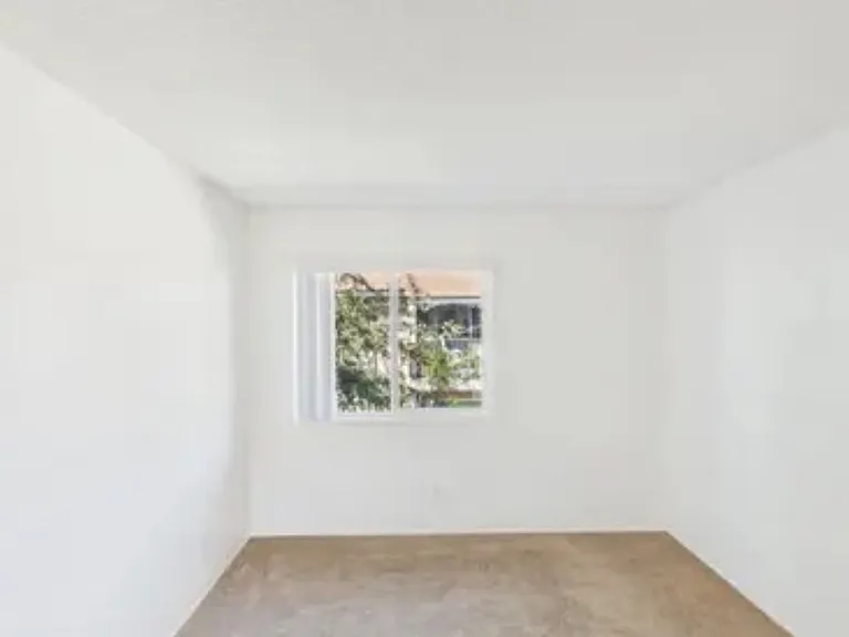 Anita Square Apartments — Photo 9