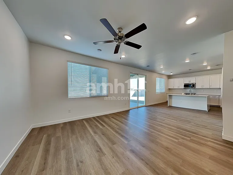 12504 W Adair Dr — Photo 5
